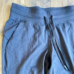 Lululemon Ready to Rulu Jogger